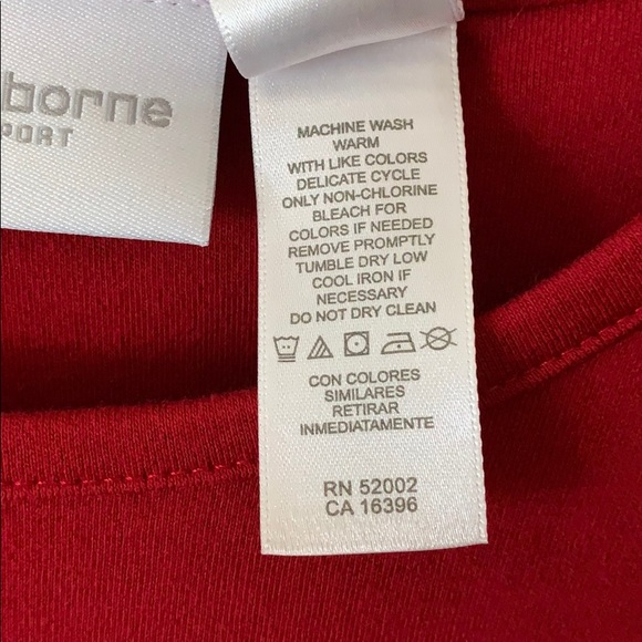 Liz Claiborne Christmas Tee - Picture 4 of 5